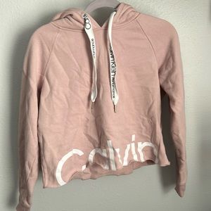 Cropped pink Calving Klein sweatshirt